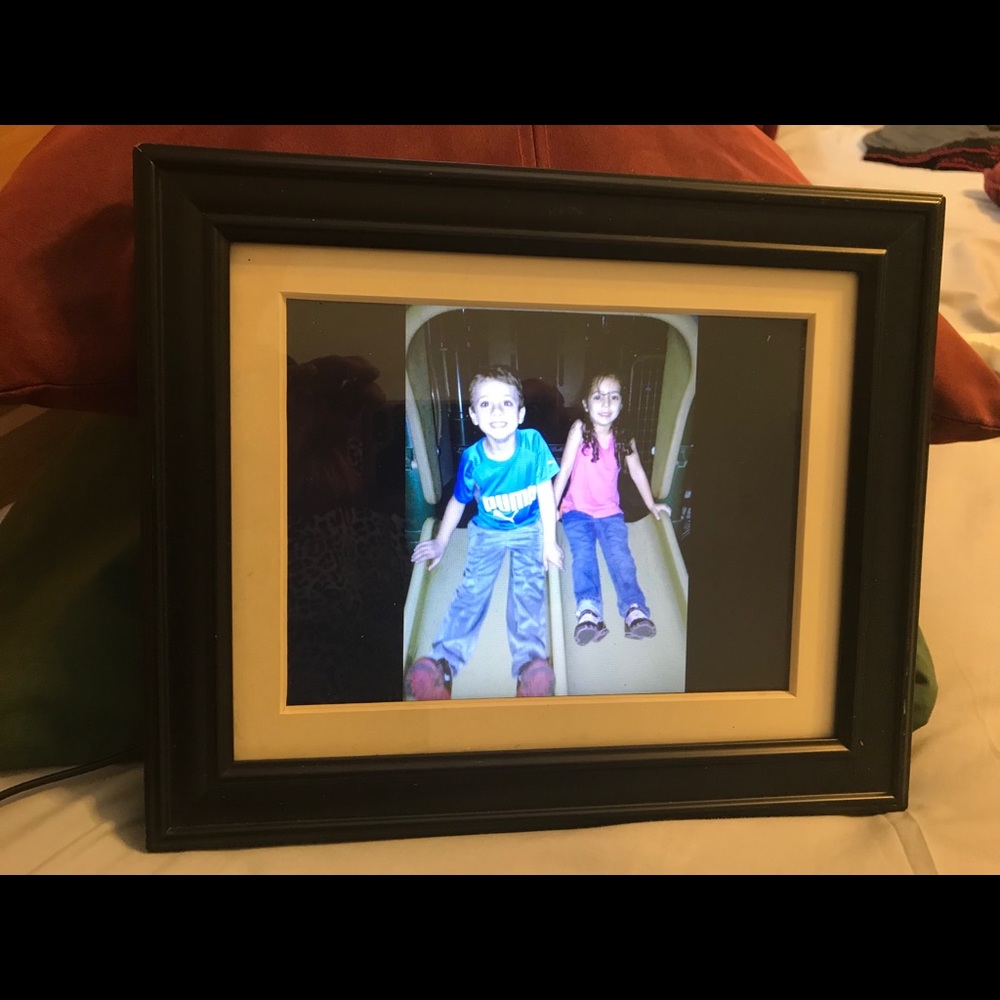 Photo frame 10.5 screen